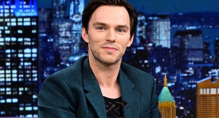 Nicolas Hoult revela por qué rechazó la oferta de Tom Cruise para Misión Imposible