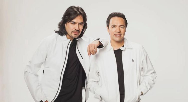Los Temerarios sorprenden con un espectáculo lleno de nostalgia a Chicago; mira los detalles