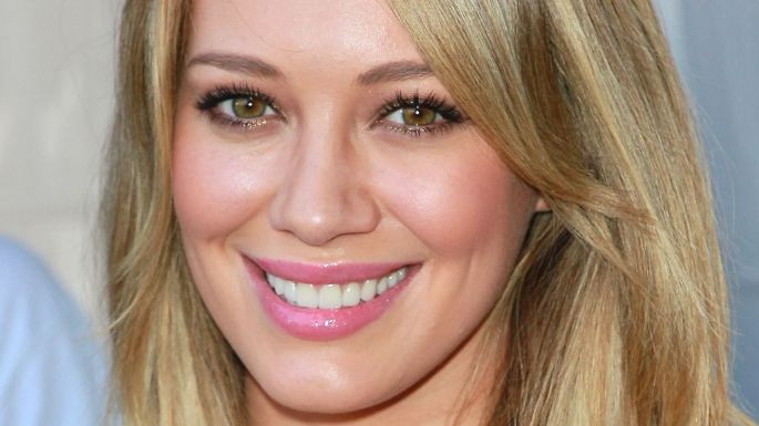 Felicidades: Hilary Duff luce primaveral después de celebrar su cuarto aniversario con Matthew Koma