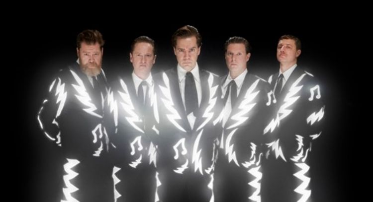 The Hives anuncia la fecha de estreno de su próximo disco y publica el sencillo 'Bogus Operandi'