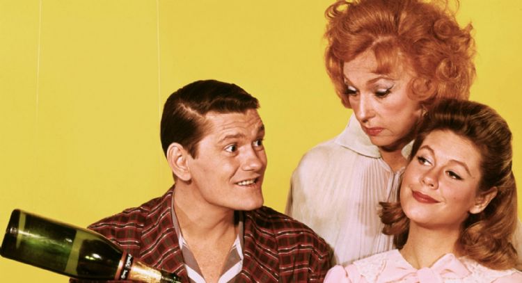 'Hechizada', la clásica serie de televisión de una bruja se adaptará como una serie para niños