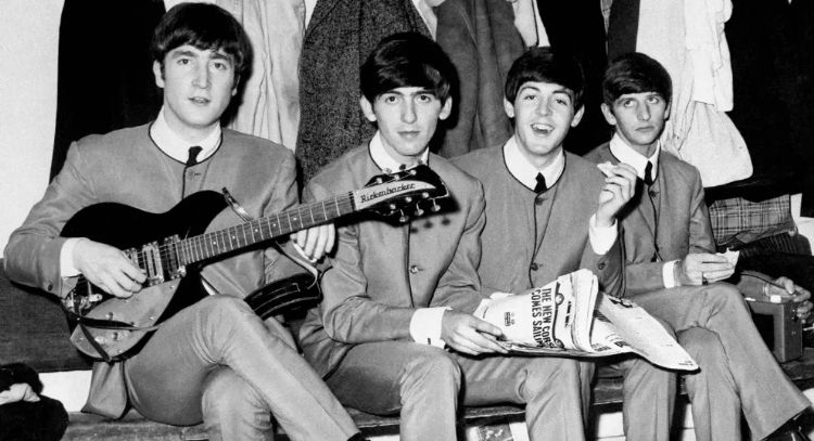 Paul McCartney trae a John Lennon de regreso y anuncia disco de The Beatles creado con IA