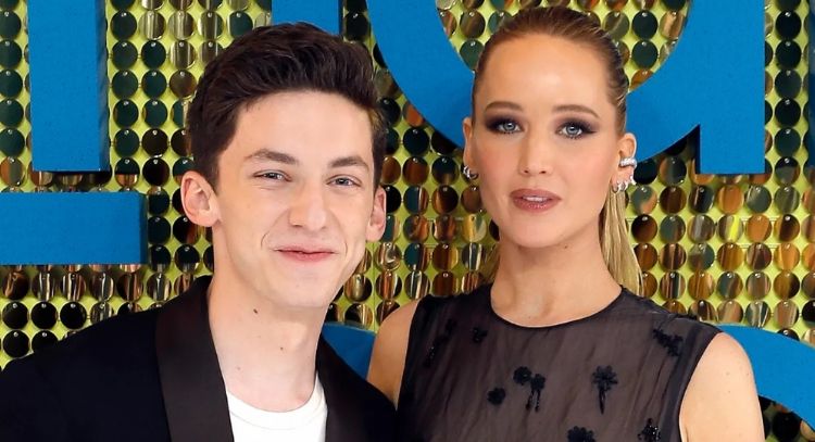 Jennifer Lawrence habla de sus escenas íntimas con un actor 11 años menor en 'Sin Malos Rollos'