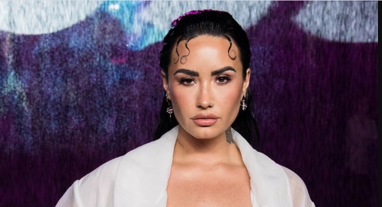 Demi Lovato defiende los derechos reproductivos en su nueva canción de protesta 'SWINE'