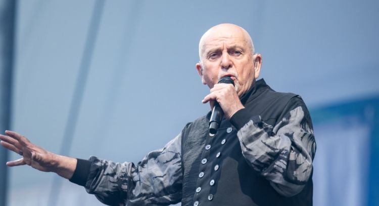 Peter Gabriel explora las experiencias cercanas a la muerte en su nuevo sencillo 'Road to Joy'