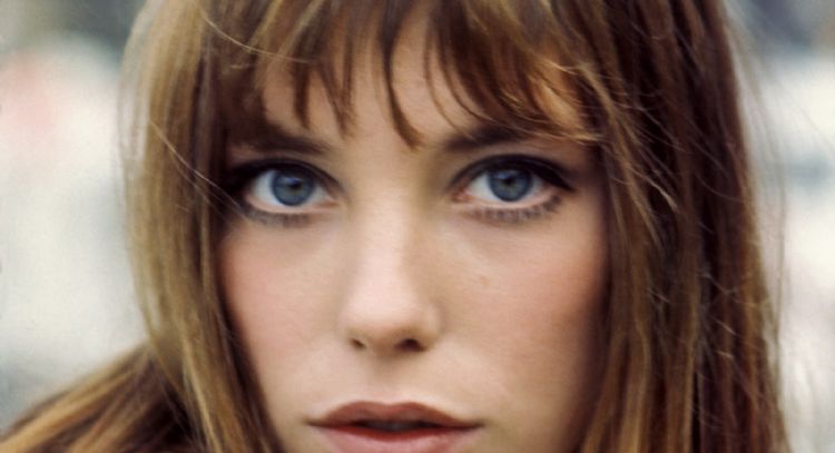 Muere Jane Birkin, ícono del estilo y la música de los años sesenta; esta es su trayectoria