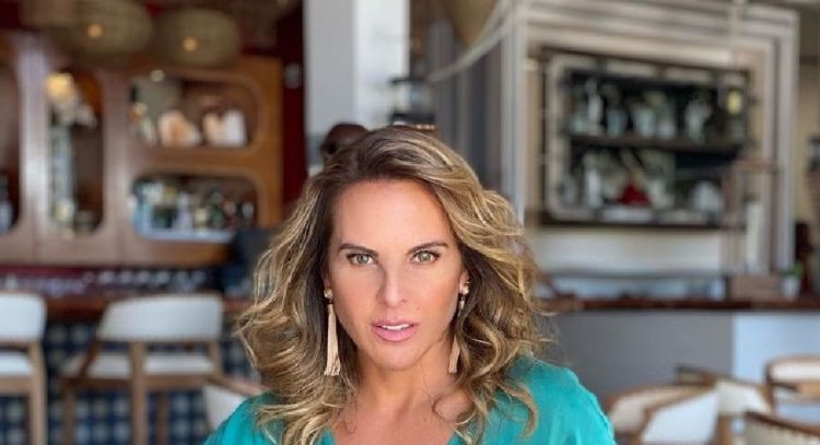 FOTO: Kate del Castillo conquista Instagram con un ajustado corsé y su genial figura a los 50 años