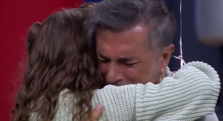 'La Casa de los Famosos México': Sergio Mayer llora al reencontrarse con uno de sus seres queridos
