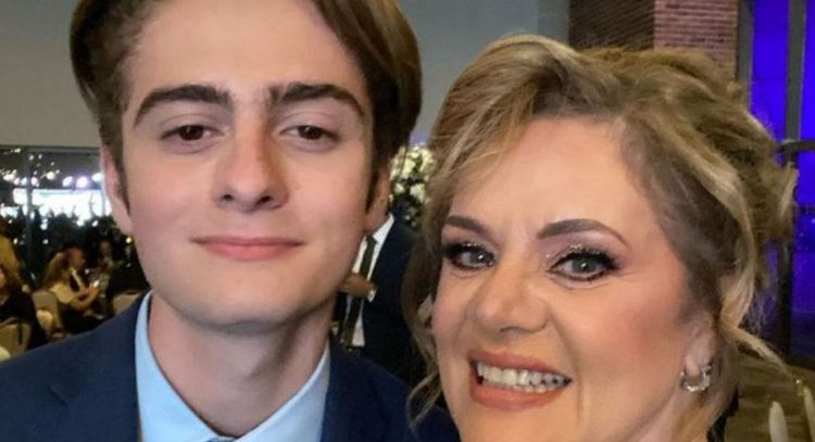 Nicolás, hijo de Érika Buenfil, confiesa su lucha contra una fuerte adicción y su deseo de superarla