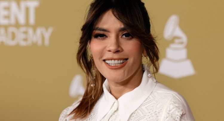 VIDEO: Kany García da una pequeña serenada en Tiny Desk de NPR con canciones de amor y migración