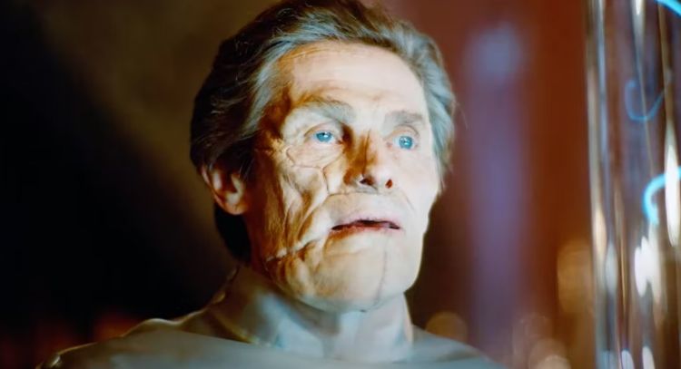 FOTO: Willem Dafoe luce irreconocible en la nueva imagen de 'Poor Things' de Yorgos Lanthimos