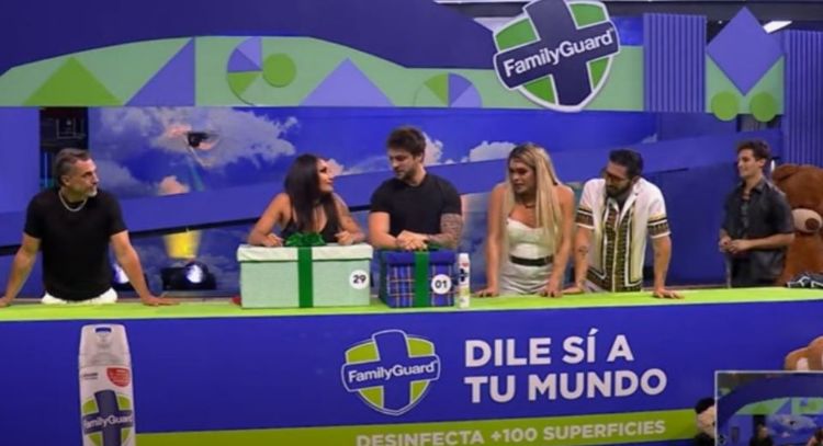 Nicola Porcella es el primer finalista de 'La Casa de los Famosos' al vencer a 'La Barby' Juárez