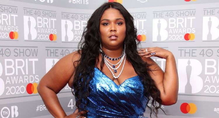 Exbailarinas de Lizzo la demandan por forzarlas a participar en espectáculos íntimos perturbadores