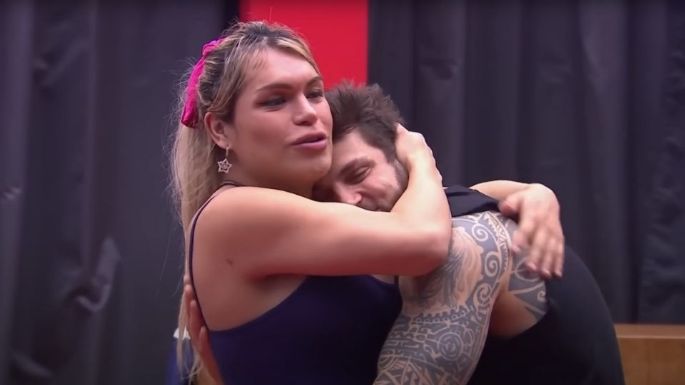 Revelan imágenes de un apasionado beso entre Wendy Guevara y Nicola Porcella en fiesta de Galilea