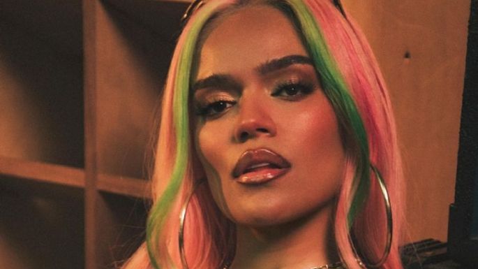 FOTO: Karol G impulsa las tendencias con un atrevido y ajustado body rosa en Instagram