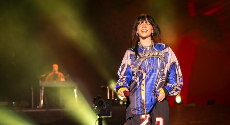 VIDEO: Billie Eilish interpreta el tema 'Billie Eilish' junto a Armani White en el Osheaga Fest