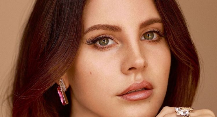 Lana Del Rey: La cantante que desafía estereotipos y forja su propio camino