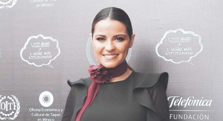 "Me puede afectar, pero lo gestiono": Maite Perroni preocupada por los jóvenes tras acoso digital por su cuerpo