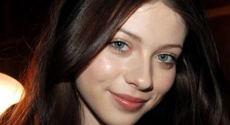 Vecinos de Michelle Trachtenberg recuerdan sus últimos meses antes de su inesperada muerte